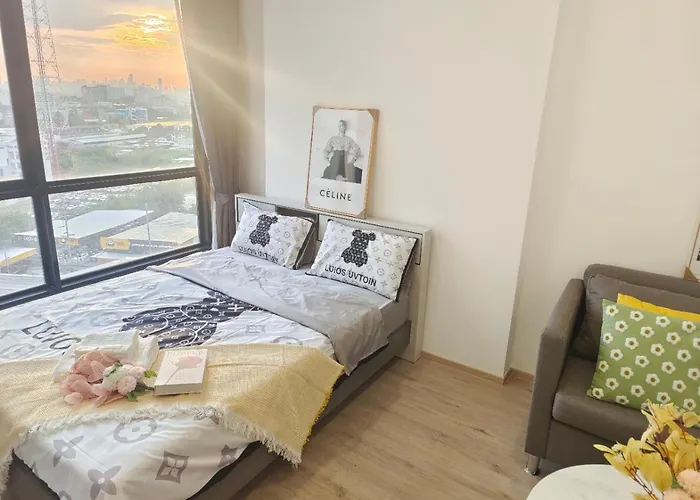 The Rich Rama 9 Luxury Apartment