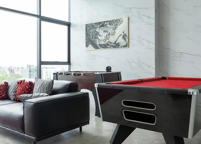 The Rich Rama 9 Luxury Apartment *