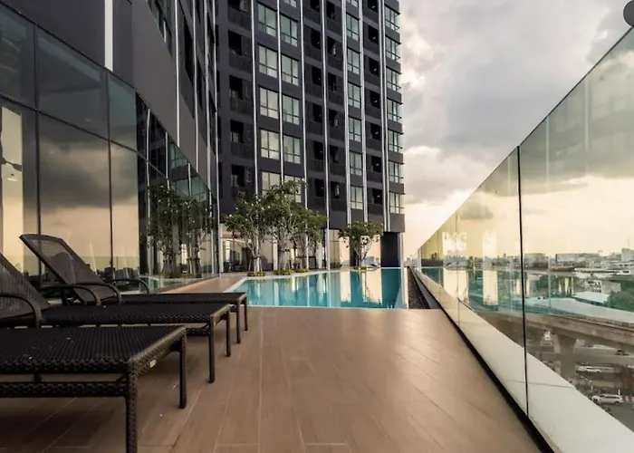 The Rich Rama 9 Luxury Apartment