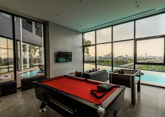The Rich Rama 9 Luxury Apartment *
